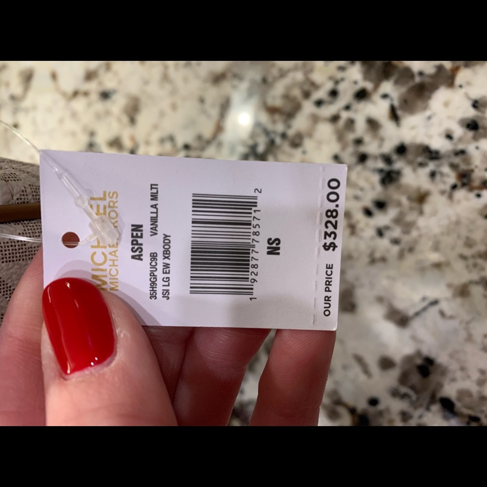 β¨π SOLD π Michael Kors ASPEN Large EW Crossbody Bagπβ¨ - Picture 9 of 12